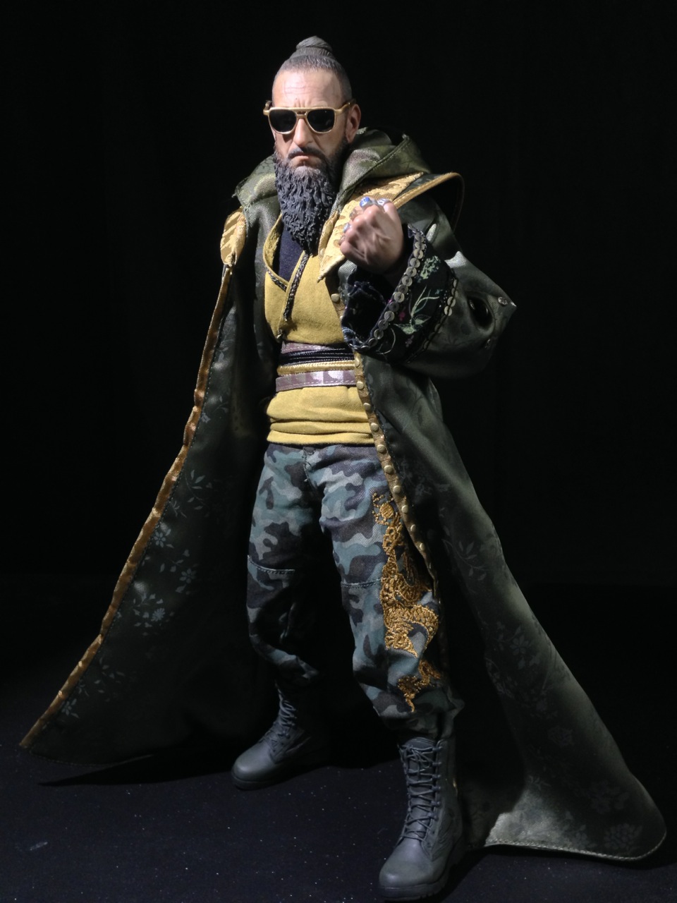 hot toys mandarin
