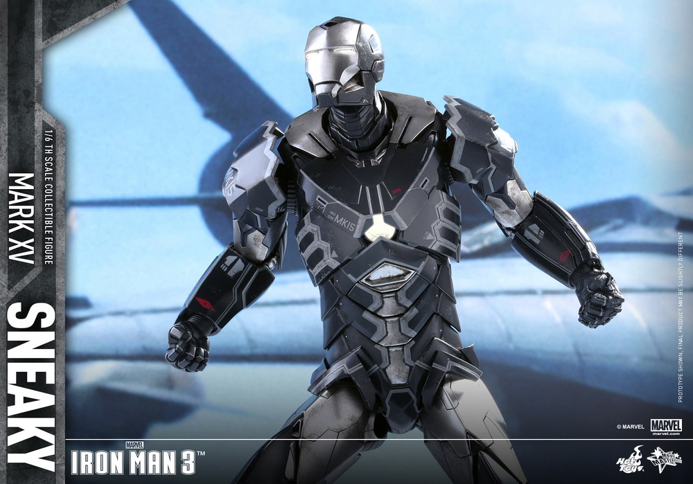 hot toys iron man sneaky