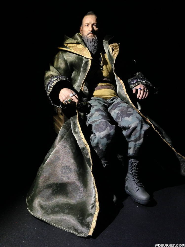 hot toys mandarin