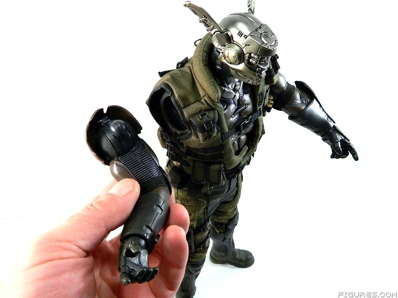 REVIEW: REVIEW: Hot Toys Appleseed Alpha - BRIAREOS ...