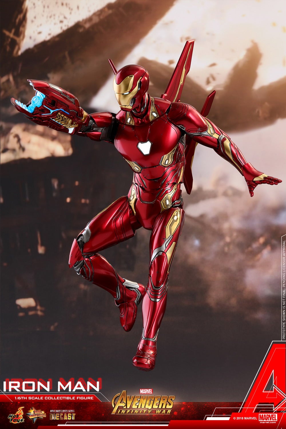 Hot Toys - Avengers 3 - Iron Man (Diecast) collectible figure_PR1