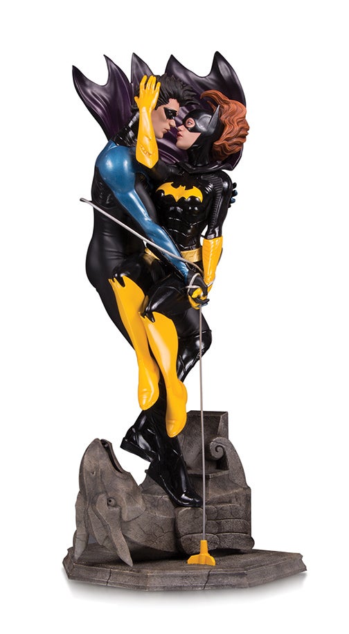 DC_Core_NightwingBatgirl_PVC_Statue_Front_2 copy
