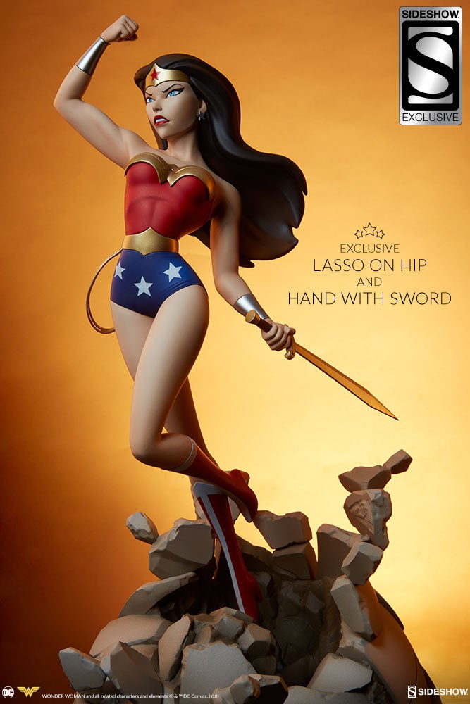 dc-comics-wonder-woman-animated-series-collection-statue-sideshow-2005441-01