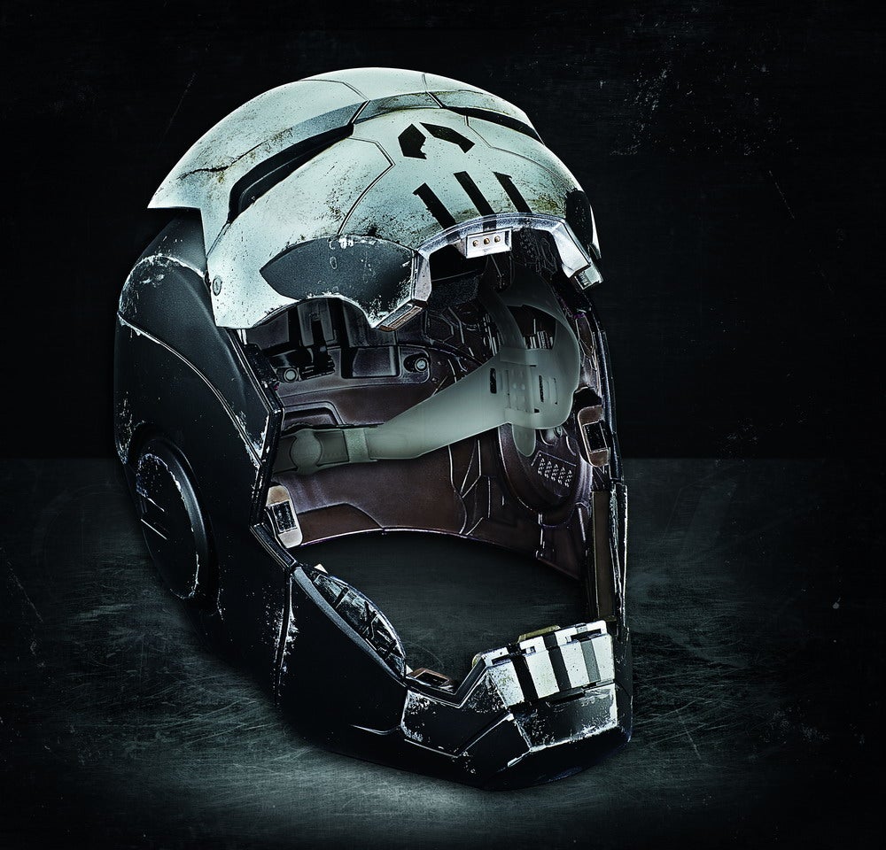 MARVEL LEGENDS SERIES GAMERVERSE THE PUNISHER ELECTRONIC HELMET - oop (1)