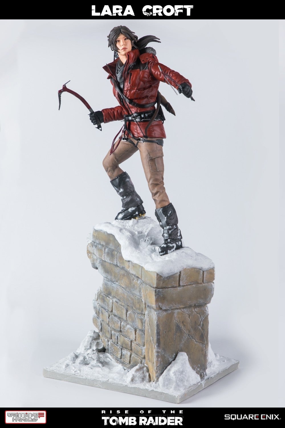 tomb raider statue