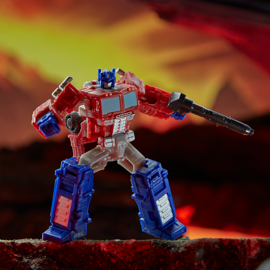 F0662xxxx_DIO_TRA_KINGDOM_OPTIMUS PRIME_2_Medium_72DPI