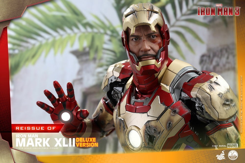 Hot Toys - Iron Man 3 - 1-4 Iron Man Mark XLII collectible figure_PR11