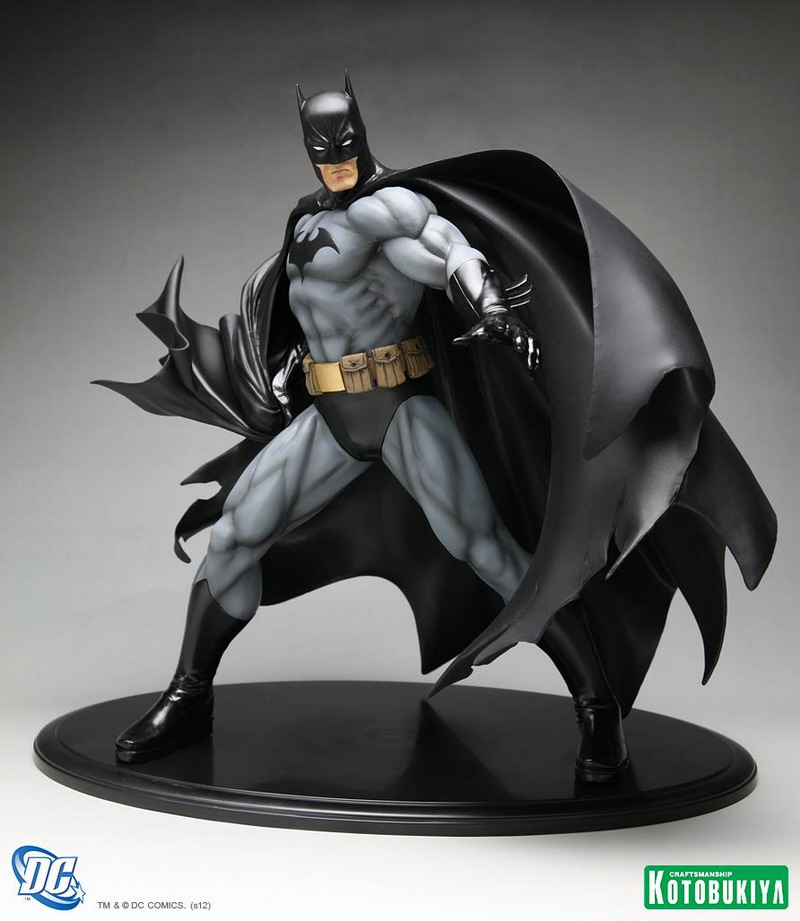 batman black costume artfx statue