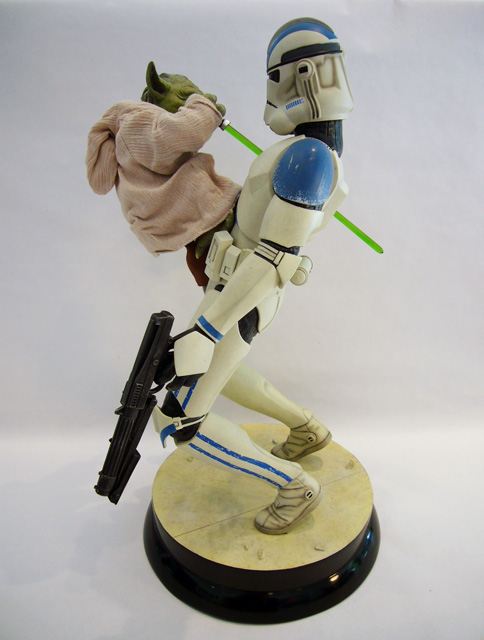 yoda clone trooper statue