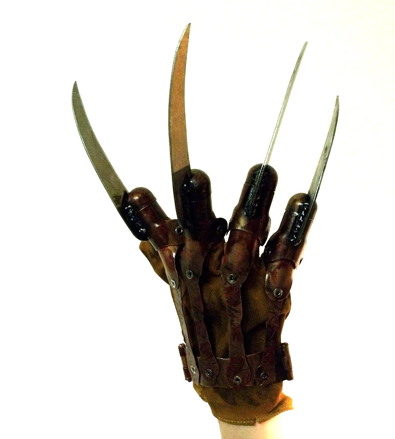 review-neca-s-freddy-krueger-bladed-glove-replica-2010