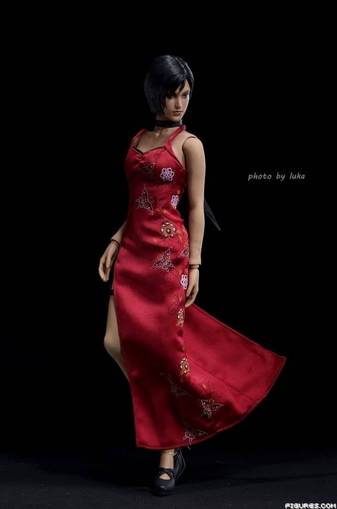 Hot Toys RE4 Ada Wong