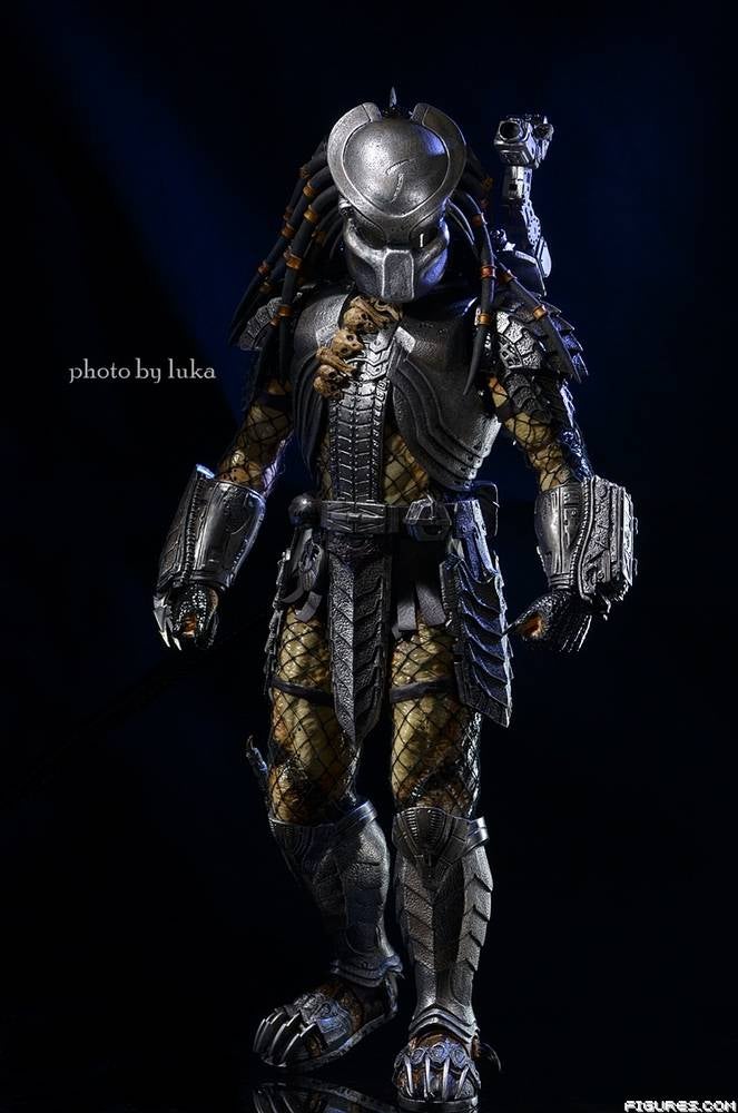 Hot Toys AvP Scar Predator (2013)