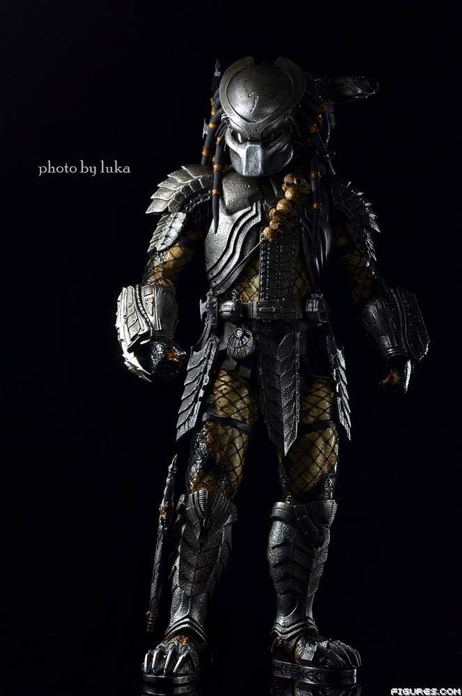 Hot Toys AvP Scar Predator (2013)