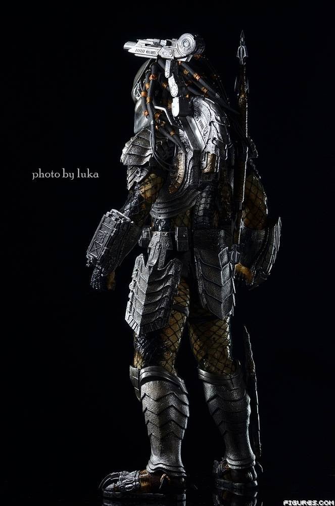 Hot Toys AvP Scar Predator (2013)