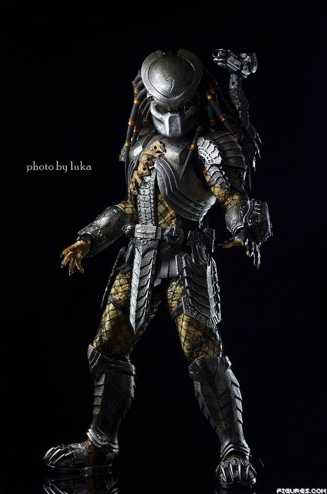 Hot Toys AvP Scar Predator (2013)