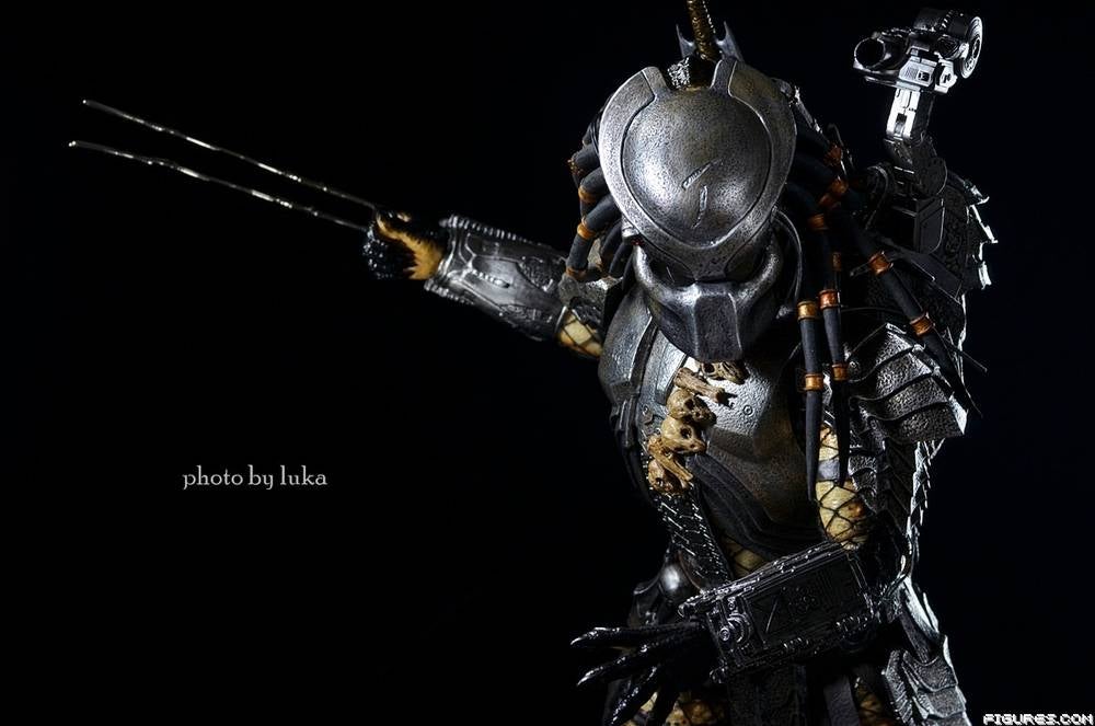Hot Toys AvP Scar Predator (2013)