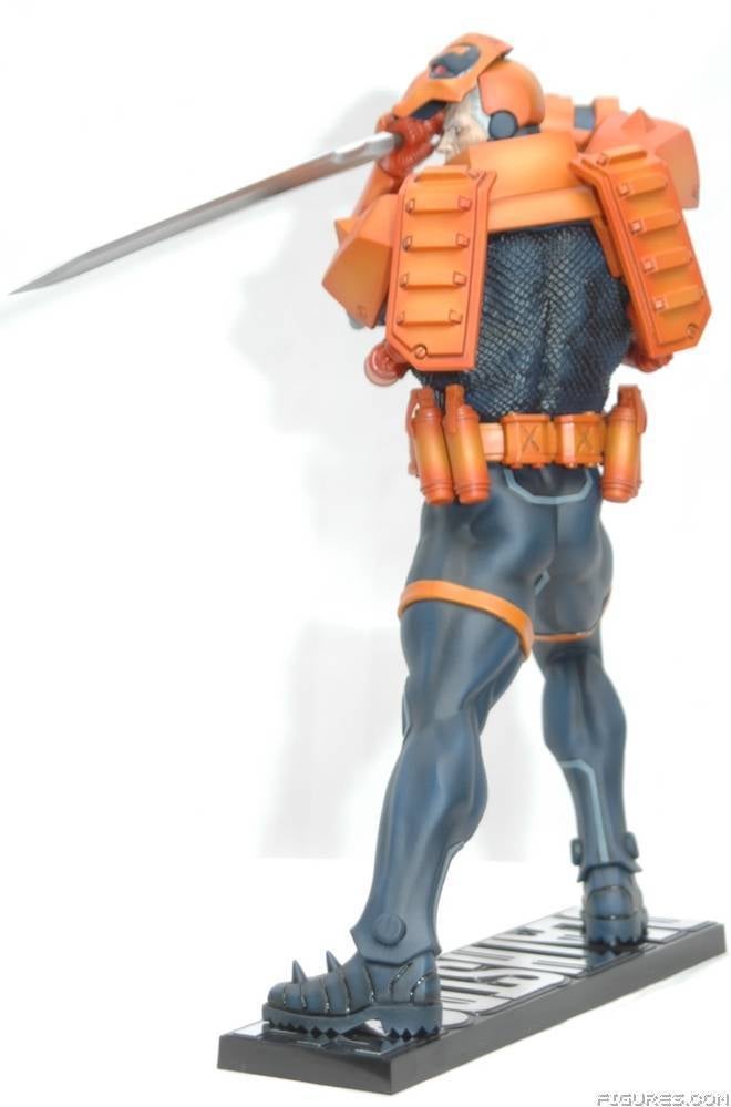 deathstroke rebirth statue