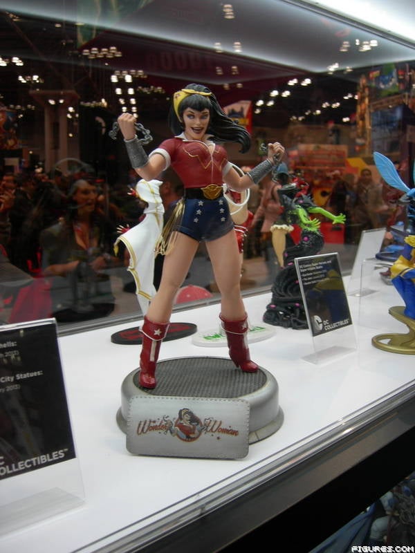 DC COLLECTIBLES