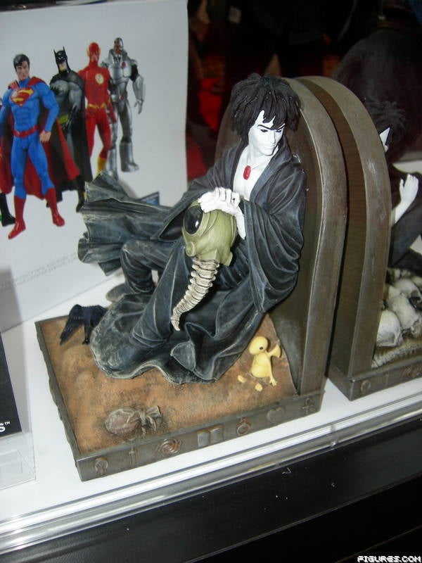 DC COLLECTIBLES