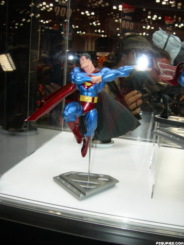 DC COLLECTIBLES