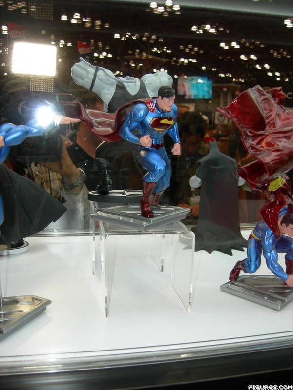 DC COLLECTIBLES