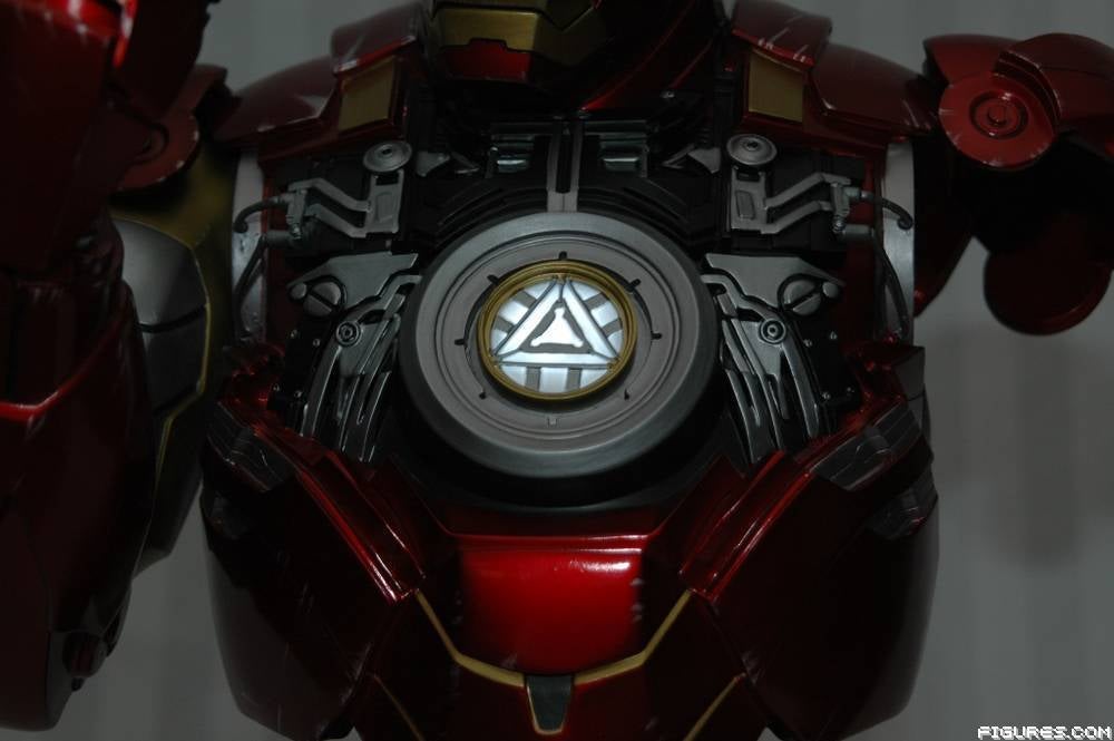 Iron Man Mark VI Legendary Bust