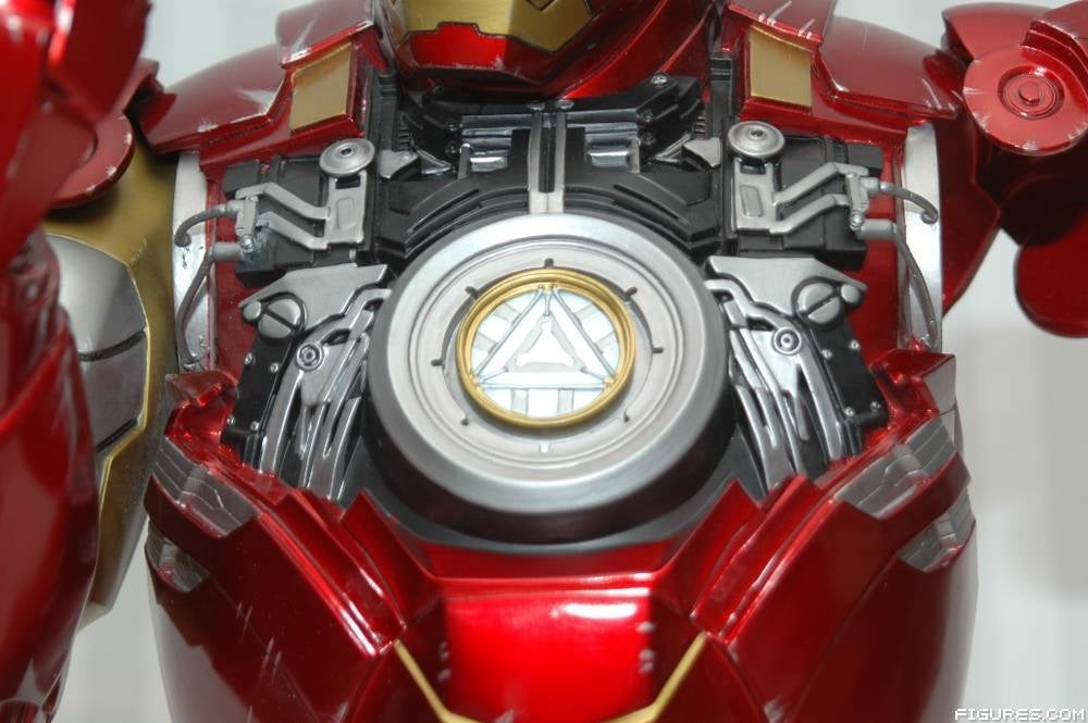 Iron Man Mark VI Legendary Bust