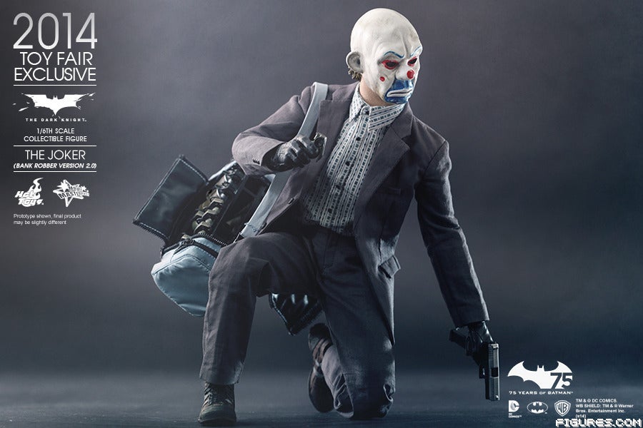 Hot_Toys_-_The_Dark_Knight_-_The_Joker_Bank_Robber_Version_2_0_collectible_figure_PR11