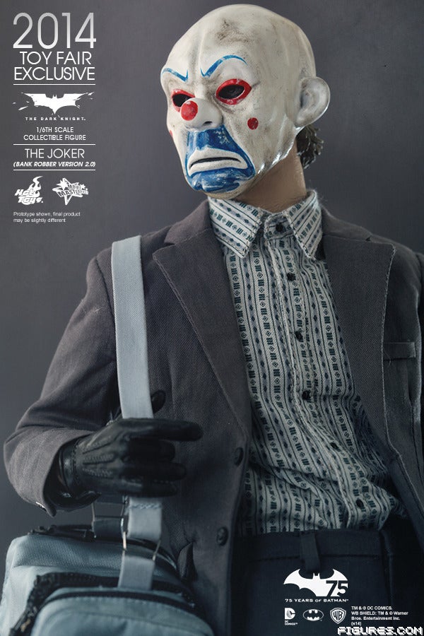 Hot_Toys_-_The_Dark_Knight_-_The_Joker_Bank_Robber_Version_2_0_collectible_figure_PR13