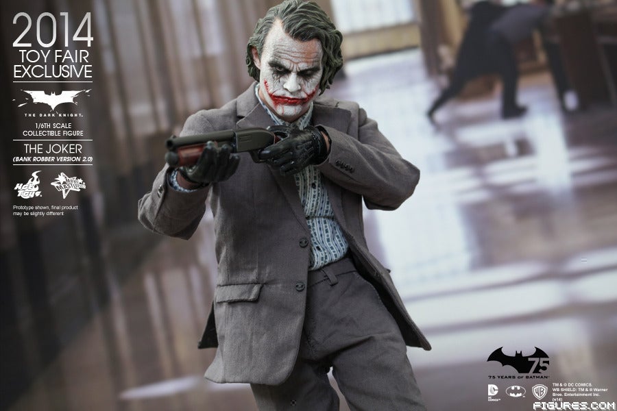 Hot_Toys_-_The_Dark_Knight_-_The_Joker_Bank_Robber_Version_2_0_collectible_figure_PR6