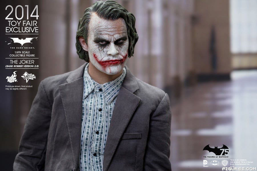 Hot_Toys_-_The_Dark_Knight_-_The_Joker_Bank_Robber_Version_2_0_collectible_figure_PR8