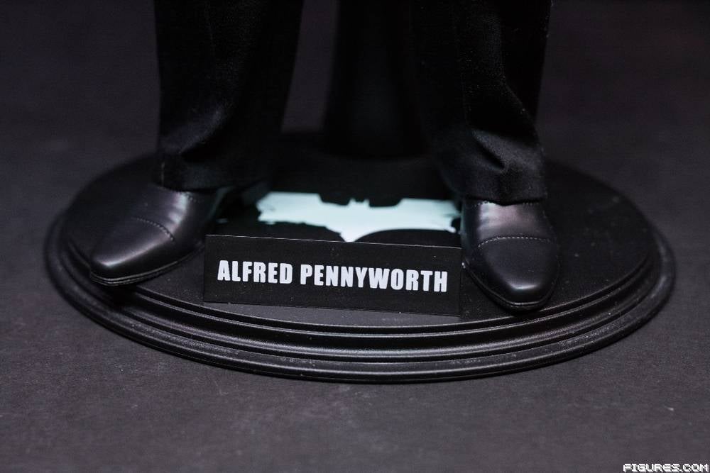 HT MMS 235 Batman Armory