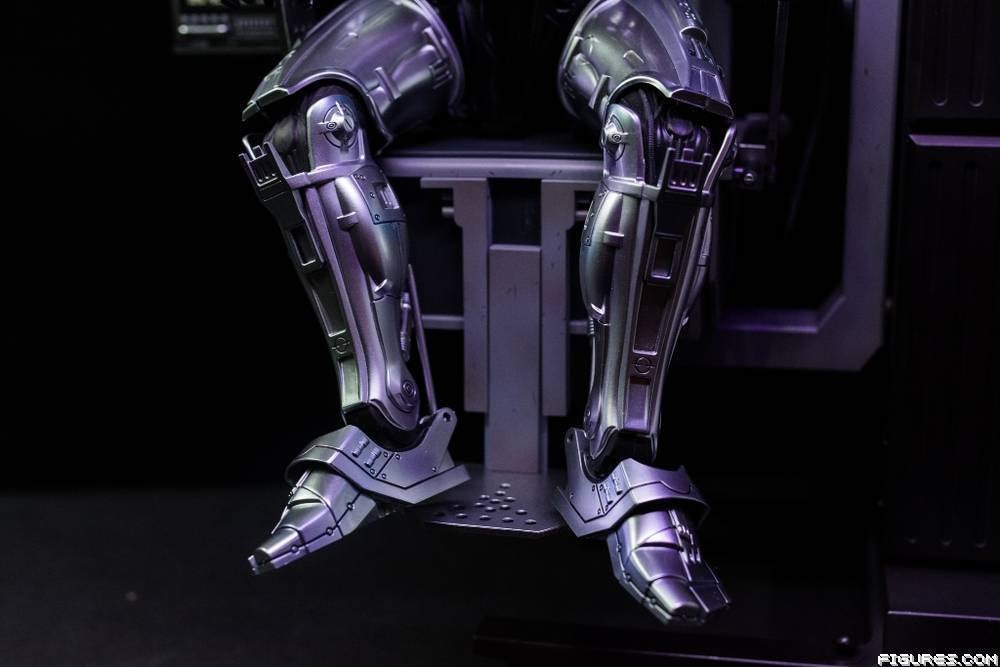 HT MMS 203 Robocop with Chair