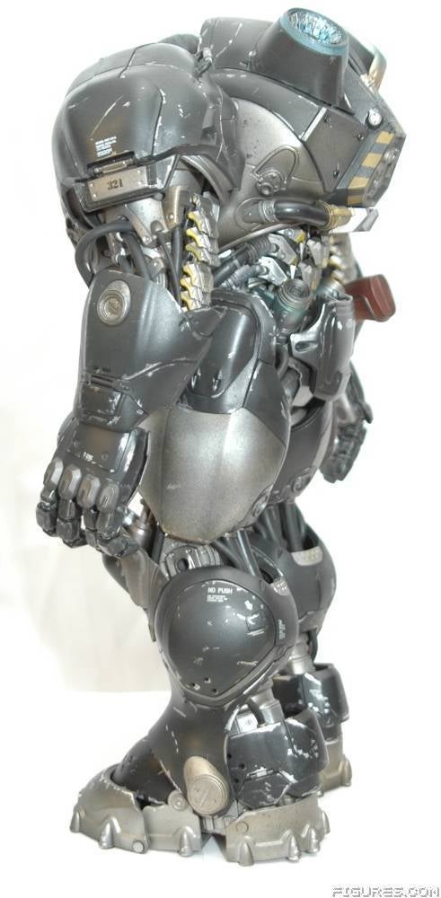 raynor statue