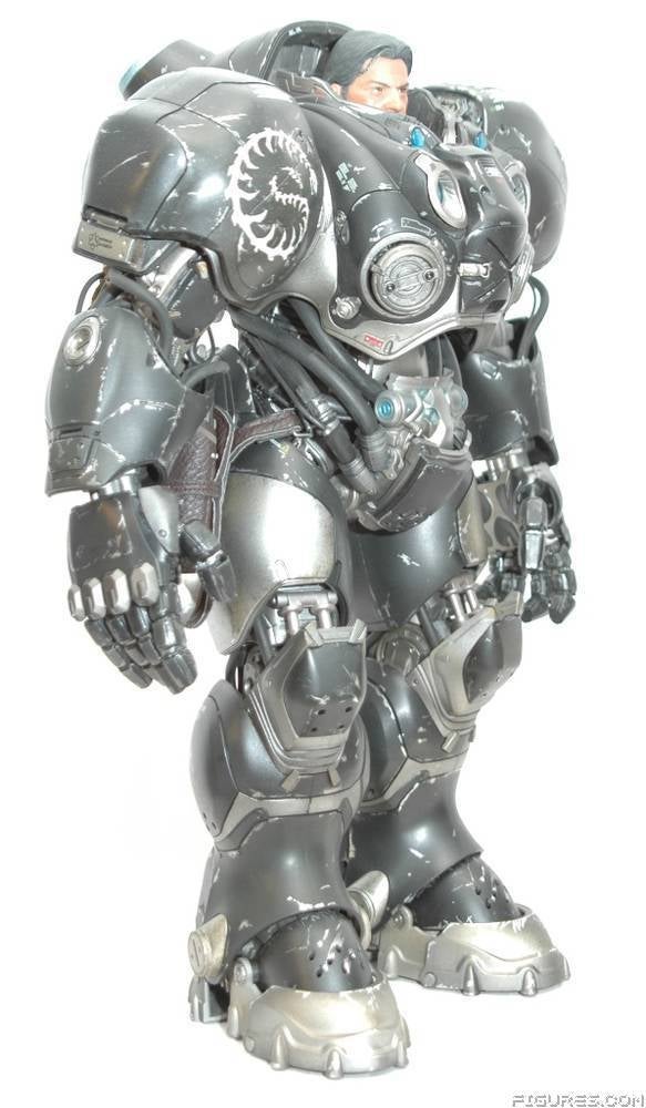 raynor statue