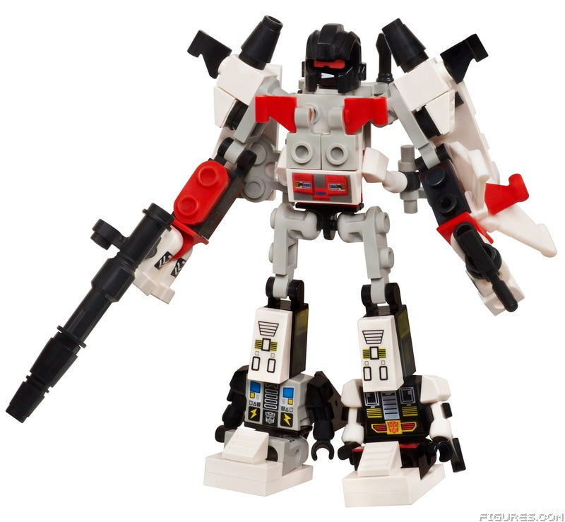 A2226_KRE-O_Transformers_Micro_Changer_Combiner_Superion_-_Combiner_Form