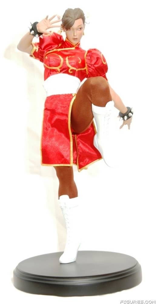 Chun Li Mixed Media Statue