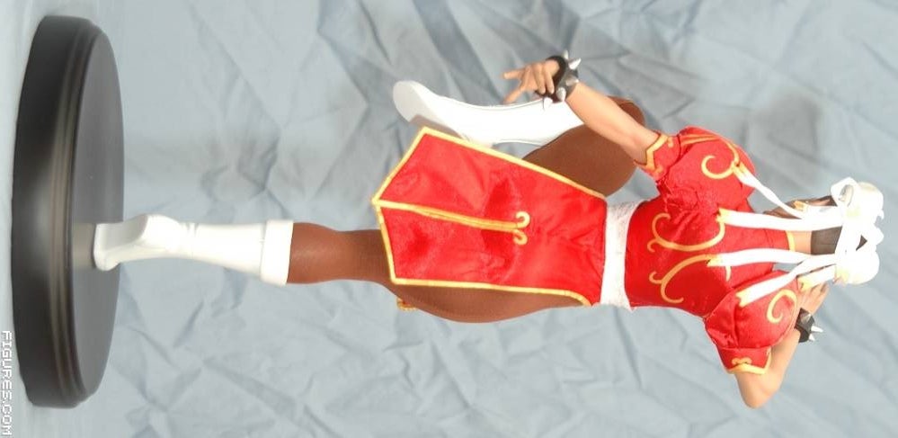 Chun Li Mixed Media Statue