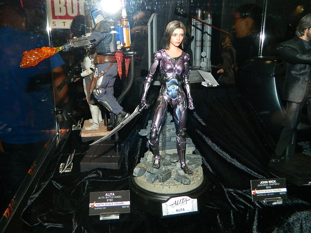 NYCC2018: Hot Toys  Figures.com