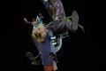 dc-comics-the-joker-premium-format-figure-sideshow-300473-12-1