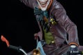 dc-comics-the-joker-premium-format-figure-sideshow-300473-13-1