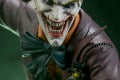 dc-comics-the-joker-premium-format-figure-sideshow-300473-35