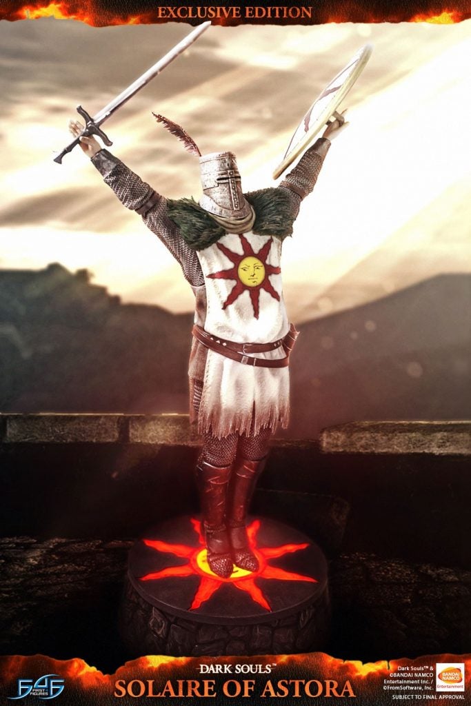 dark souls solaire of astora statue