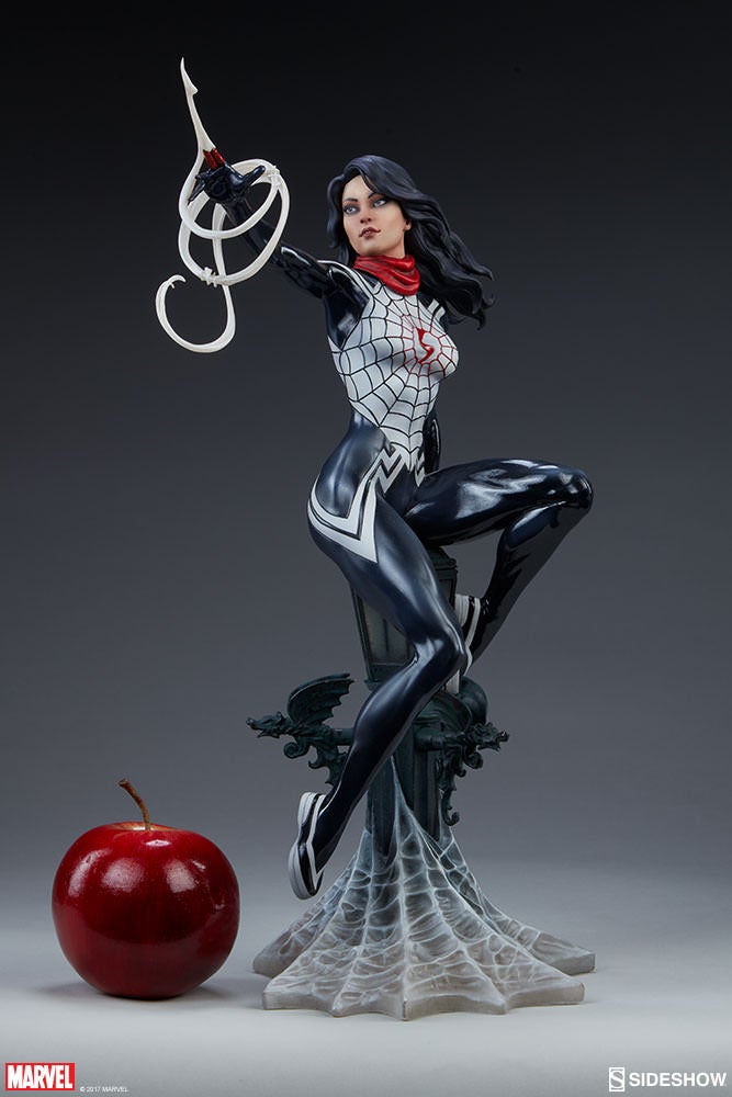 marvel-silk-statue-sideshow-200502-04