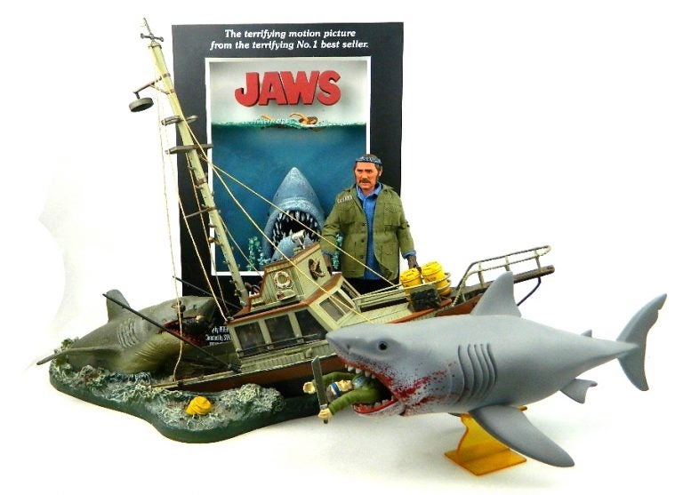REVIEW NECA JAWS Quint 8Inch Clothed Figure