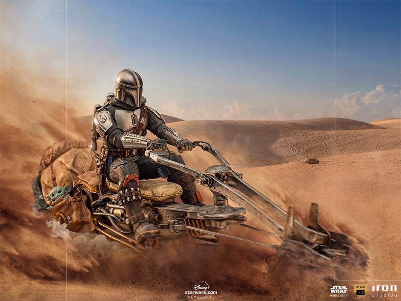 The Mandalorian on Speederbike-IS_09