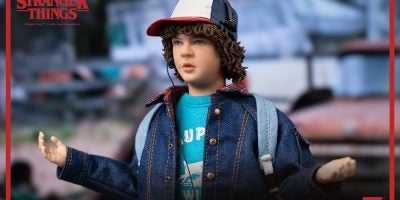 Stranger_Things_Dustin-Henderson_withlogo_08