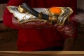 F6130_LS_MTG_PREMIUM_CHANDRA_GAUNTLET_0627