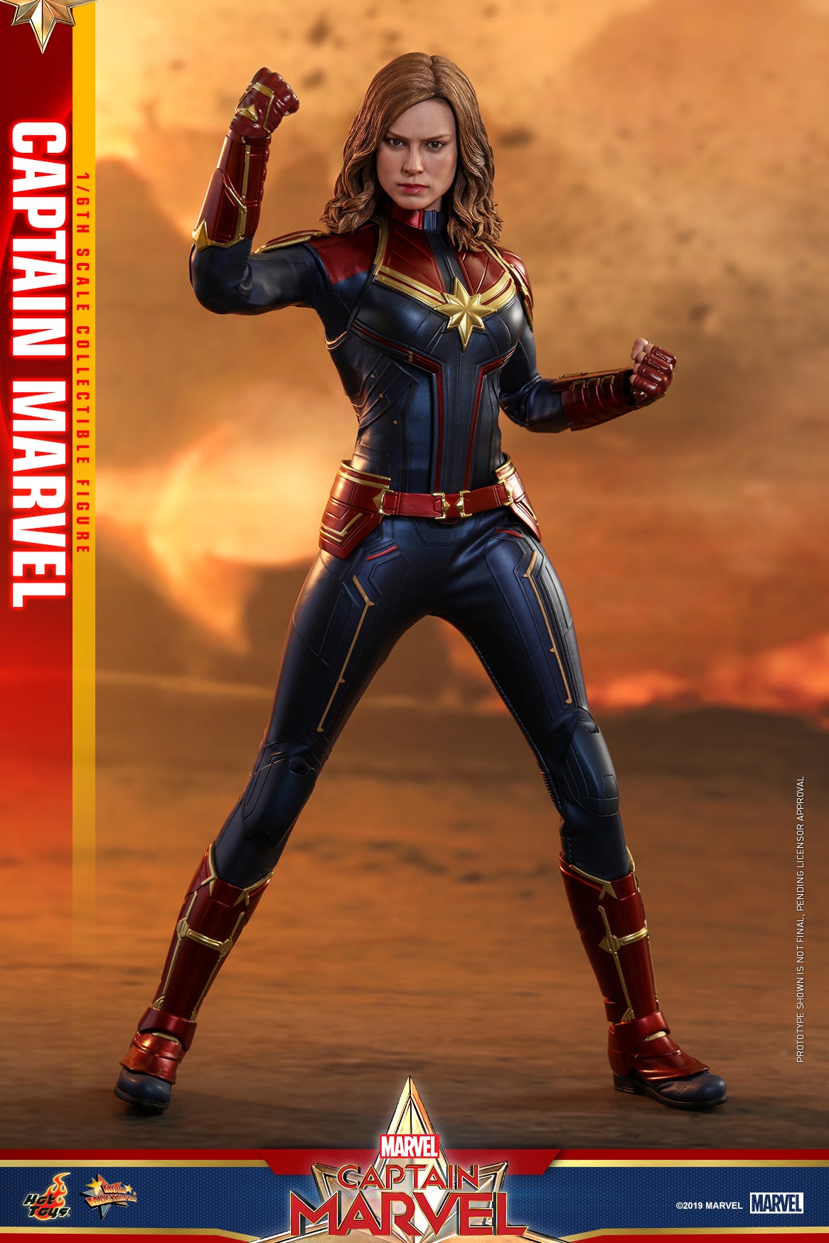 Hot Toys CAPTAIN MARVEL Collectible Figure