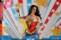 Hot Toys - Justice League - Wonder Woman (Comic Concept Version) collectible figure_PR6